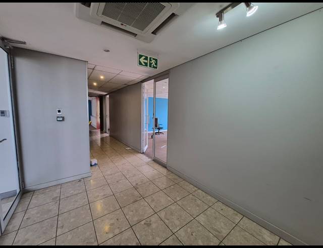 200M² OFFICE TO LET IN SANDTON CENTRAL